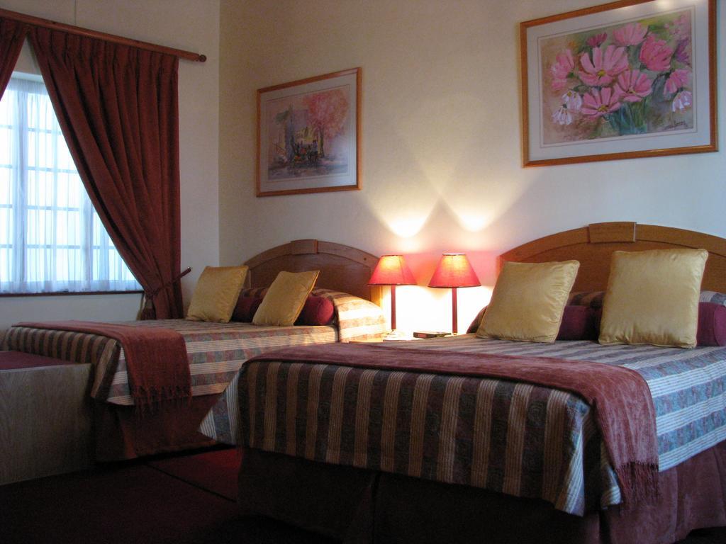 Laings Lodge Laingsburg Room photo
