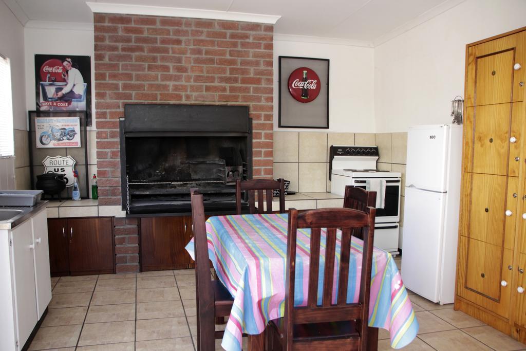 Laings Lodge Laingsburg Room photo