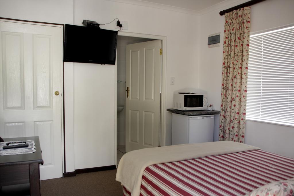 Laings Lodge Laingsburg Room photo