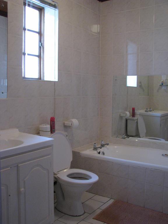 Laings Lodge Laingsburg Room photo